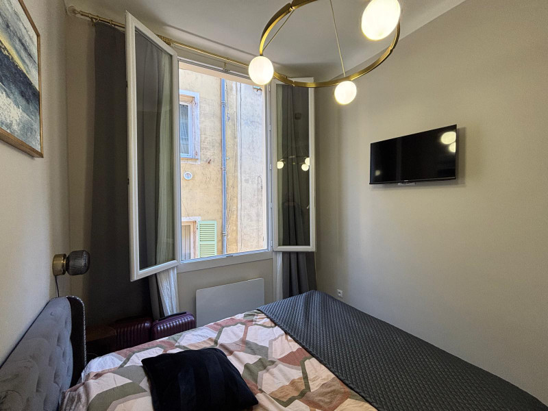 French property for sale in Nice, Alpes-Maritimes - €270,000 - photo 2