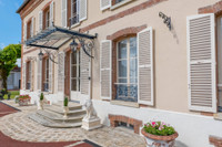 Maison à vendre à Coulommiers, Seine-et-Marne - 2.150.000 € - photo 2