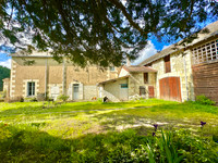 Maison à vendre à Monts-sur-Guesnes, Vienne - 149 000 € - photo 1