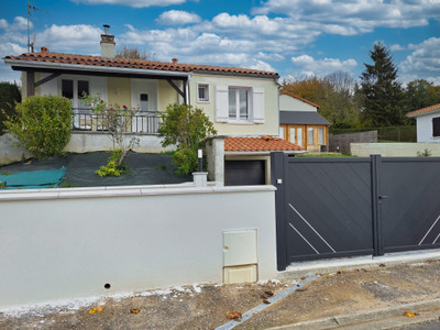 French property for sale in Chabanais, Charente - €96,330 - photo 13