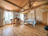 Maison à vendre à Sigogne, Charente - 371 000 € - photo 5
