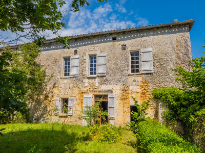 French property for sale in Champagne-et-Fontaine, Dordogne - €318,000 - photo 1