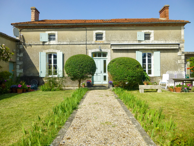 House for sale in Duras LotetGaronne Renovated Maison de maitre