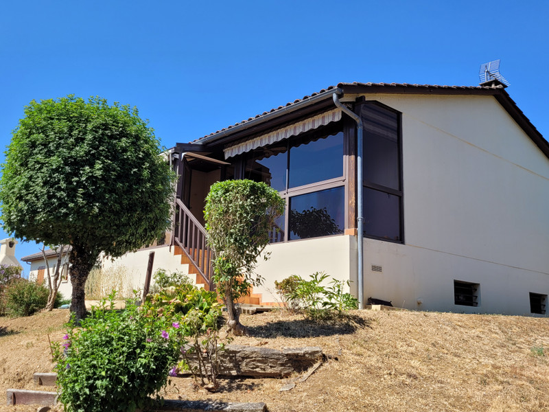 French property for sale in Mialet, Dordogne - €115,000 - photo 2