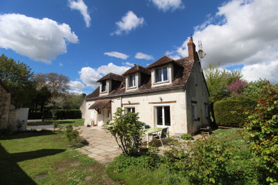 Maison à vendre à Azay-le-Ferron, Indre, Centre, avec Leggett Immobilier