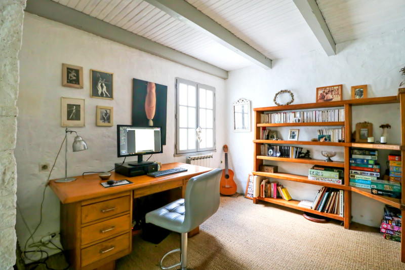 French property for sale in Connaux, Gard - €430,000 - photo 8