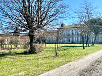 chateau for sale in Sauveterre-de-Guyenne Gironde Aquitaine
