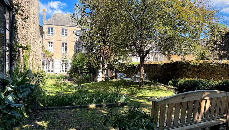 French property for sale in Mayenne, Mayenne - €595,000 - photo 3