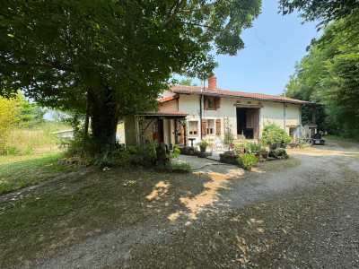 Maison à vendre à Chabanais, Charente, Poitou-Charentes, avec Leggett Immobilier