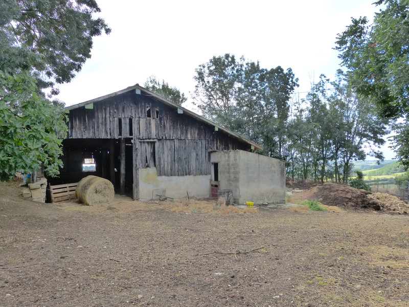 French property for sale in Castelnau-sur-Gupie, Lot-et-Garonne - €689,000 - photo 2