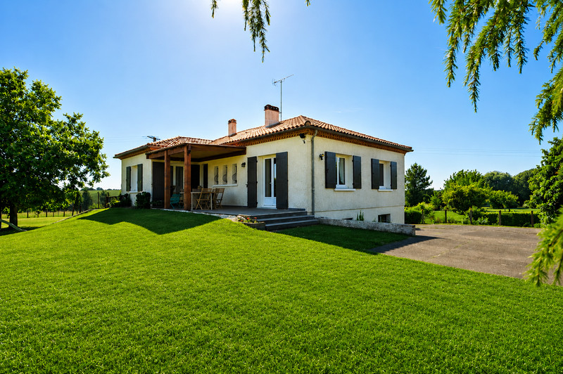 French property for sale in Castillonnès, Lot-et-Garonne - €278,200 - photo 2