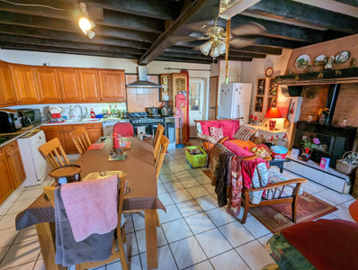 French property for sale in Saint-Marien, Creuse - €173,200 - photo 3