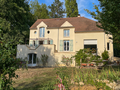 Maison à vendre à Valmondois, Val-d'Oise, Île-de-France, avec Leggett Immobilier