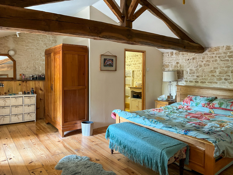 French property for sale in Chef-Boutonne, Deux-Sèvres - €339,200 - photo 8