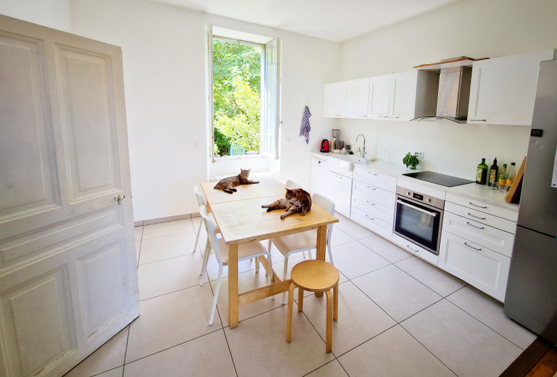 Maison à vendre à Aubusson, Creuse - 162.000 € - photo 1