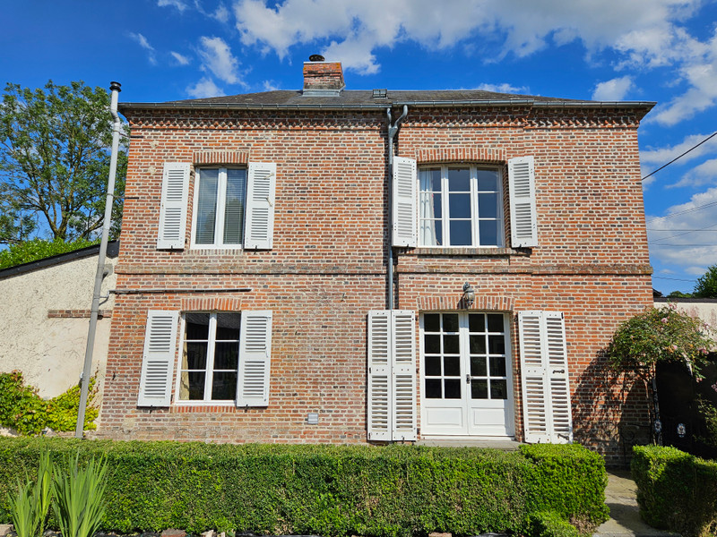 Maison à vendre à Gacé, Orne - 214.000 € - photo 1