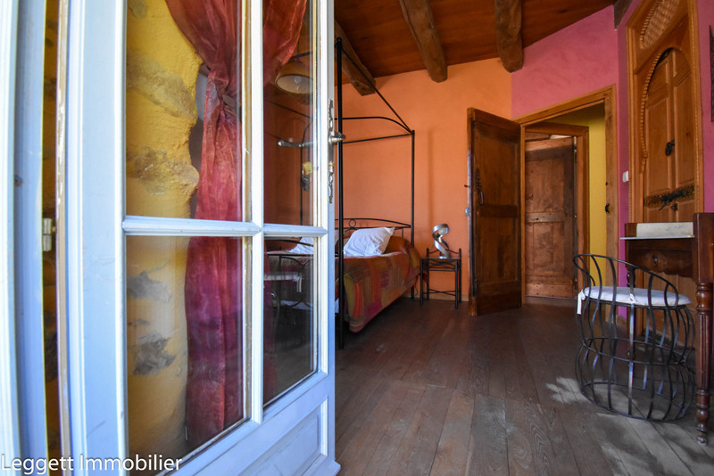 House for sale in ArgentatsurDordogne Corrèze Spacious detached character property ( Gite