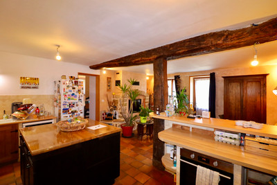 French property for sale in Écuras, Charente - €250,000 - photo 3
