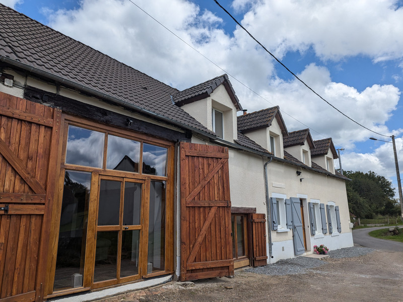 Maison à vendre à Parnac, Indre - 249.950 € - photo 1