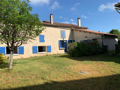 Maison à vendre à Passirac, Charente, Poitou-Charentes, avec Leggett Immobilier