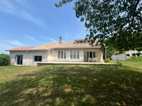 Maison à vendre à Pessac-sur-Dordogne, Gironde - 199.800 € - photo 1