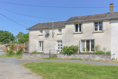 Maison à vendre à Saint-Aubin-le-Cloud, Deux-Sèvres, Poitou-Charentes, avec Leggett Immobilier