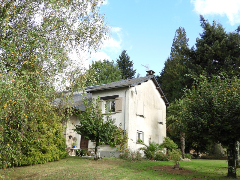 French property for sale in Espartignac, Corrèze - €244,000 - photo 2