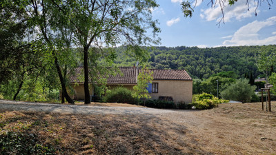 French property for sale in Aigues-Vives, Hérault - €330,000 - photo 1