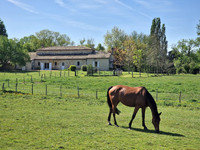 Maison à vendre à Saint-André-de-Cubzac, Gironde - 845.000 € - photo 2