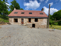 Maison à vendre à Saint-Mars-d'Égrenne, Orne - 185.000 € - photo 1