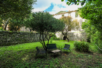 French property for sale in Uzès, Gard - €1,300,000 - photo 7