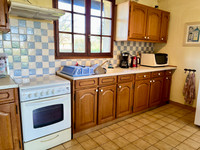 Maison à vendre à Tonnay-Boutonne, Charente-Maritime - 205.200 € - photo 4
