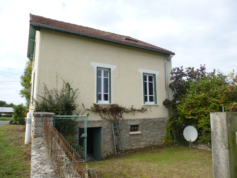 French property for sale in Saint-Plantaire, Indre - €114,450 - photo 2