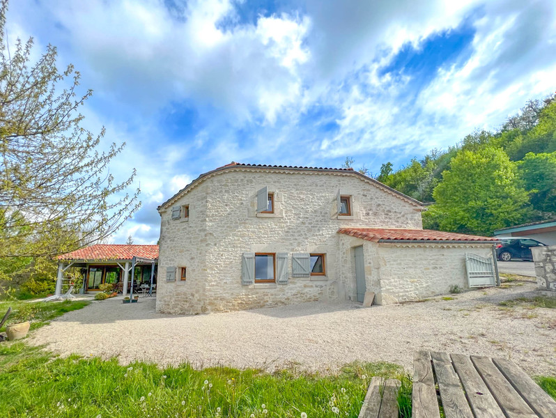 French property for sale in Montcuq-en-Quercy-Blanc, Lot - €1,042,400 - photo 2