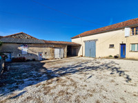 Maison à vendre à Saint-Gourson, Charente - 189 950 € - photo 8