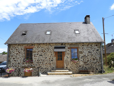 Maison à vendre à Chamboulive, Corrèze, Limousin, avec Leggett Immobilier