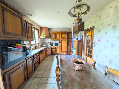 French property for sale in Lubersac, Corrèze - €237,000 - photo 4