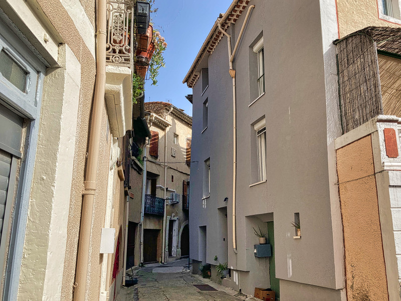 French property for sale in Nébian, Hérault - €218,000 - photo 1