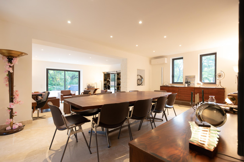 French property for sale in Vaison-la-Romaine, Vaucluse - €1,490,000 - photo 3