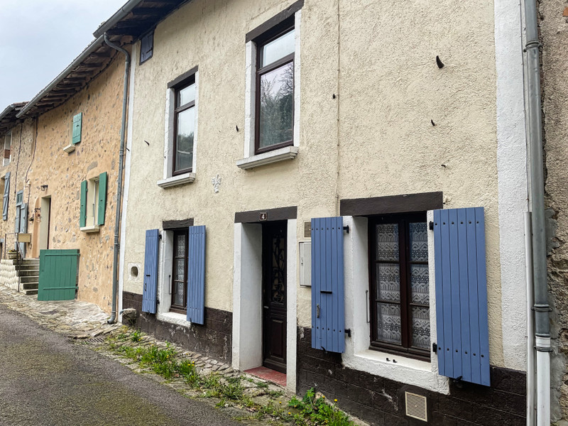 Maison à Confolens, Charente - photo 1