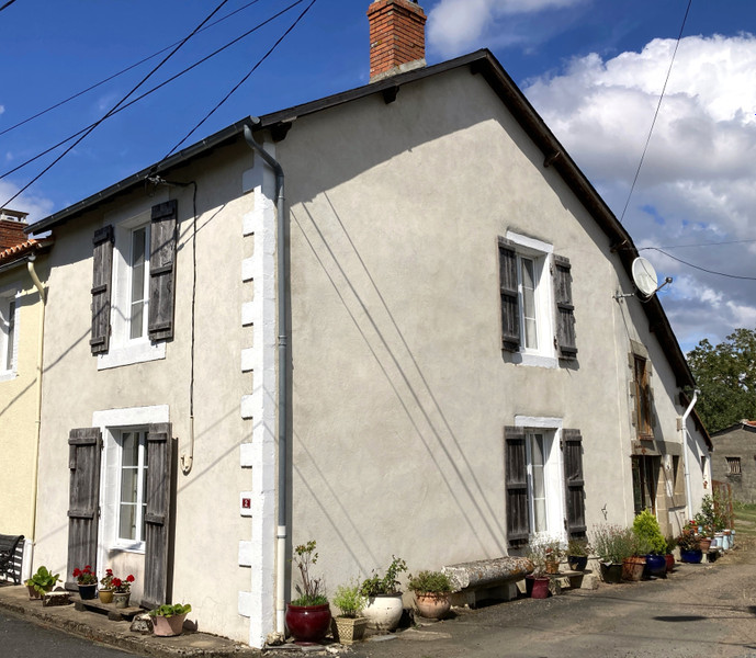 French property for sale in Millac, Vienne - €130,000 - photo 0
