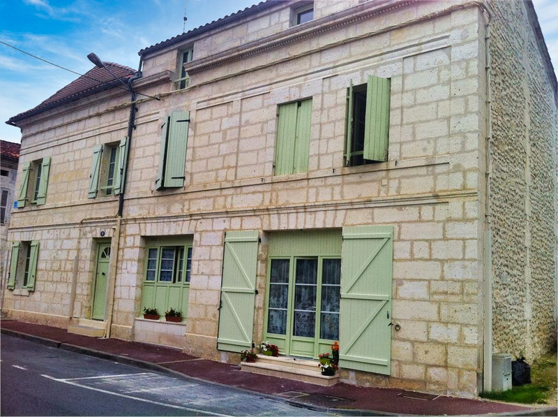 Immeuble à Ribérac, Dordogne - photo 1