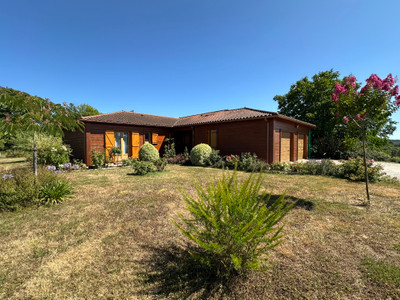 Chalet à vendre à Preyssac-d'Excideuil, Dordogne, Aquitaine, avec Leggett Immobilier