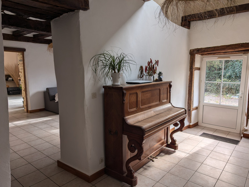 French property for sale in Saint-Denis-sur-Sarthon, Orne - €305,000 - photo 2