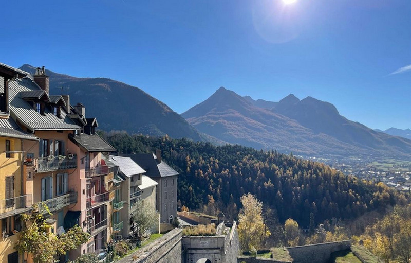 Ski property for sale in Briancon - €863,000 - photo 2