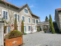 Maison à vendre à Saint-Laurent-de-Neste, Hautes-Pyrénées - 630 700 € - photo 1