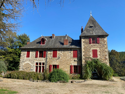 Lovely château situated privately in 12 hectares of woodland & meadows with a lake, orchard and guesthouse