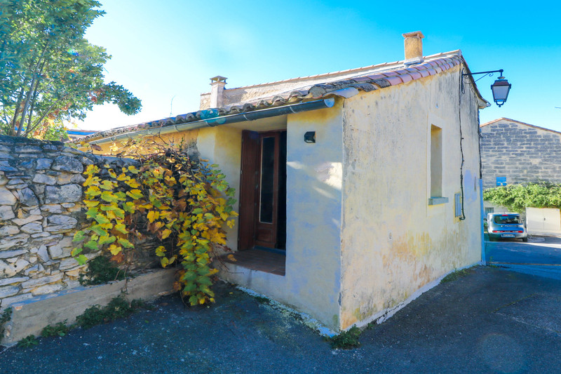 French property for sale in Saint-Maximin, Gard - €115,000 - photo 0