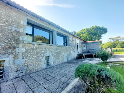 French property for sale in Angoulême, Charente - €312,000 - photo 1