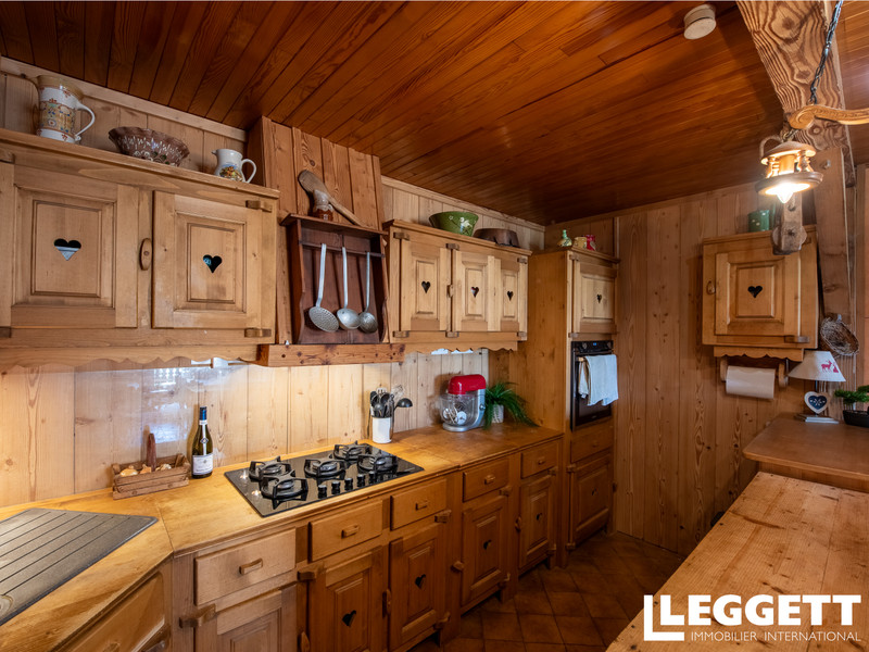 French property for sale in Uzelle, Doubs - €249,800 - photo 3